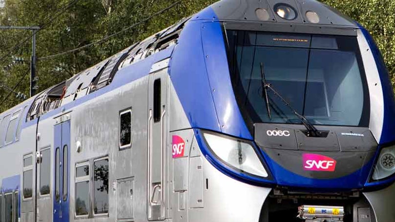 Powering new generation of double-deck trains | Hitachi Energy