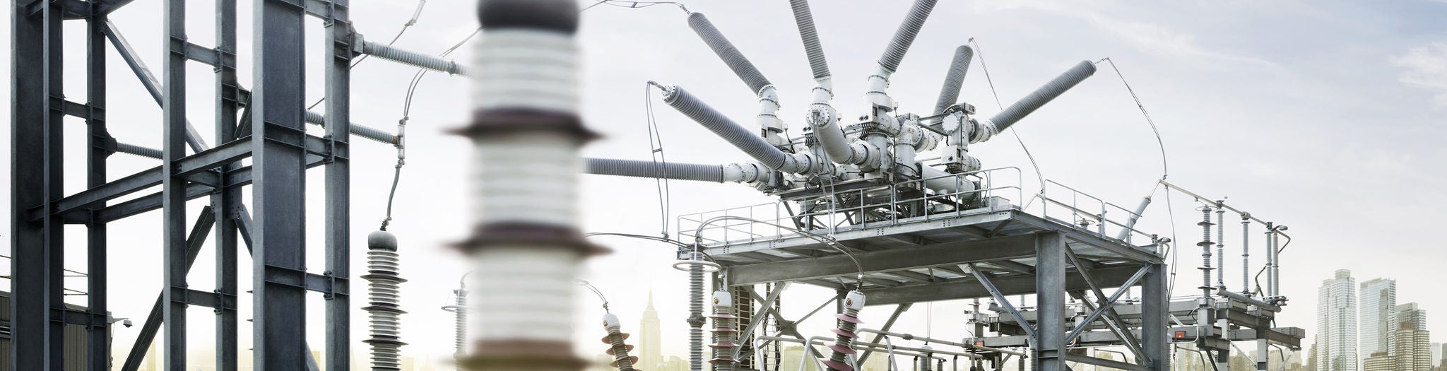 高電圧開閉装置および遮断器 | 日立エナジー