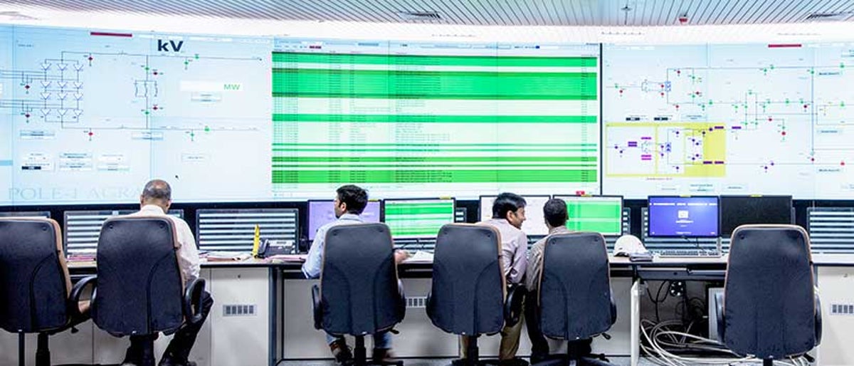 Multi-terminal UHVDC transmission link