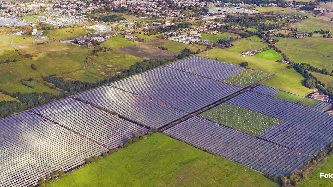 Hitachi ABB Power Grids helps set a new soar power milestone in Poland