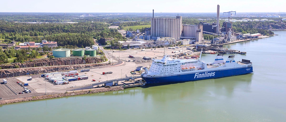 Naantalin Satama Rönikuva Kuva © Naantalin Satama