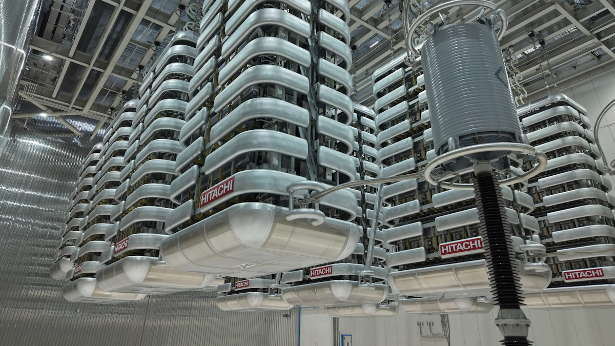 Hitachi and Adani switch on HVDC city center infeed for more than
