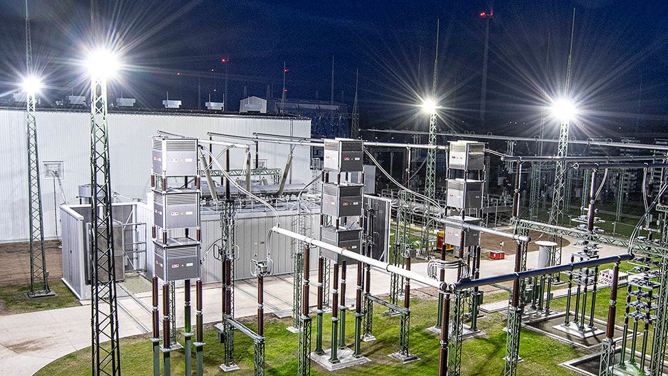 Combined grid solutions | Hitachi Energy