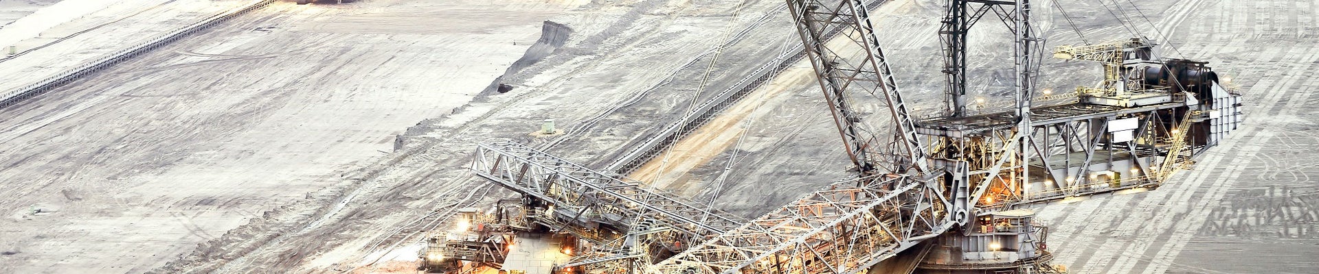 large bucker wheel excavators for mining solutions