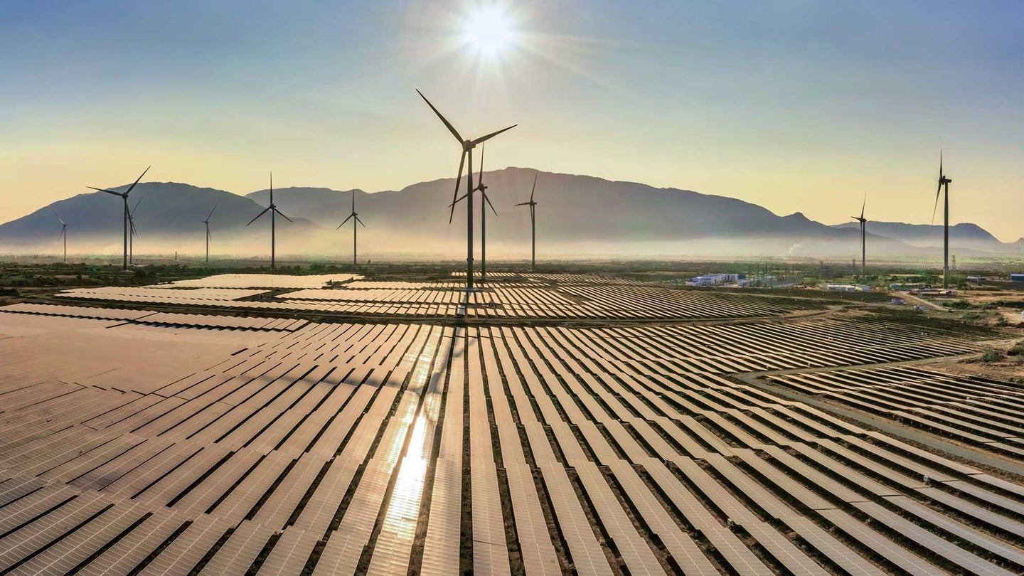 Hitachi Energy launches Grid-eXpand to accelerate grid expansion for a ...